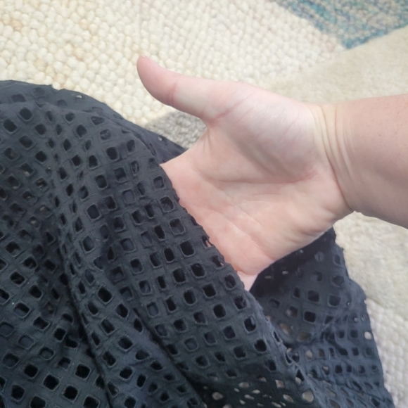 ALICE & UO - Half Moon Eyelet Shift Dress - Picture 7 of 9